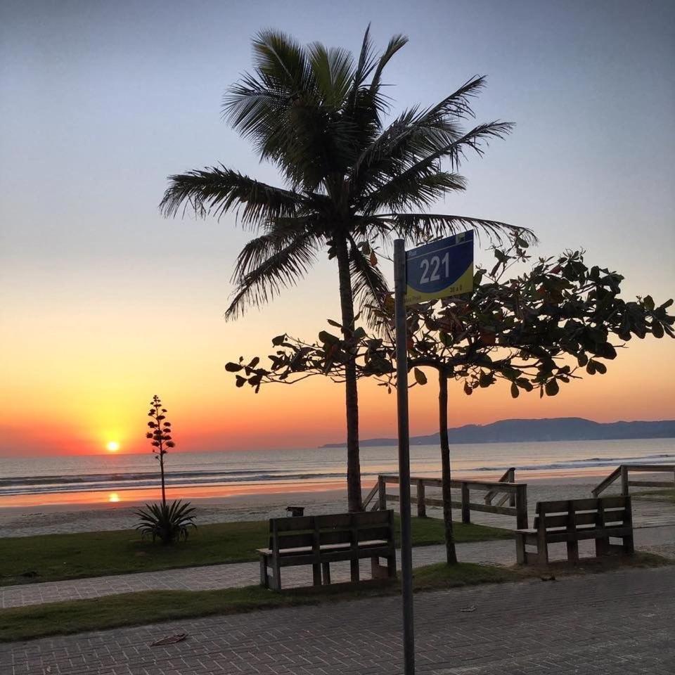 Apartamento 3 Suites A 100M Do Mar Itapema Bagian luar foto